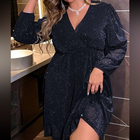 Luxe plus size lantern sleeve glitter party dress - Picture 14 of 16